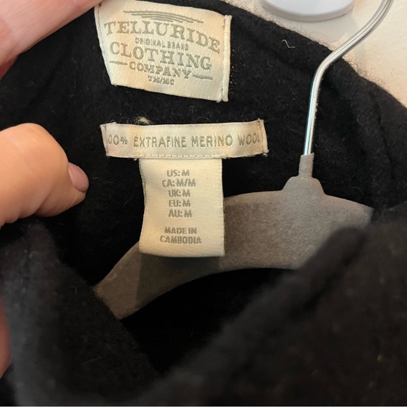 Telluride 100% Merino Wool Black Turtleneck Sweater Medium Minimalist Warm - Picture 3 of 8